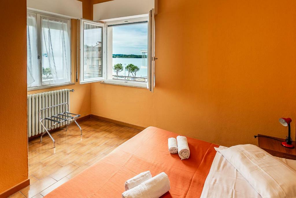 Hotel La Favorita 페스키에라델가르다 외부 사진