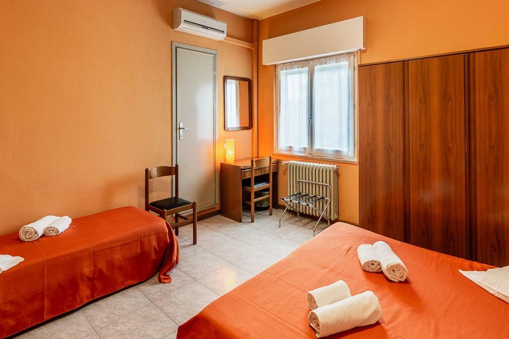 Hotel La Favorita 페스키에라델가르다 외부 사진
