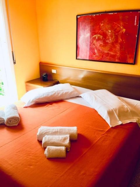 Hotel La Favorita 페스키에라델가르다 외부 사진